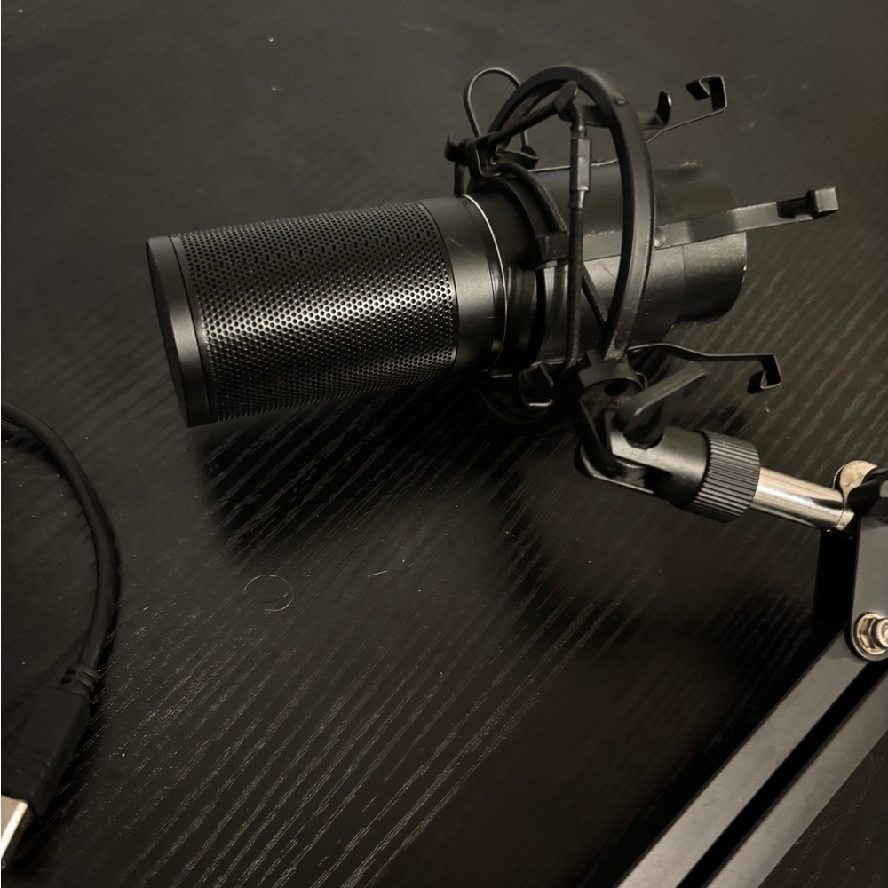 Tonor Q91 Microphone Fair Condition Everything Works, for PS5, Xbox, and PC